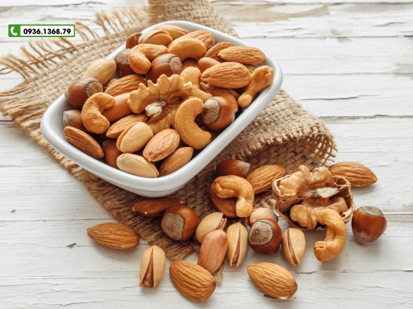 Các loại hạt tốt cho bà bầu 3 tháng cuối