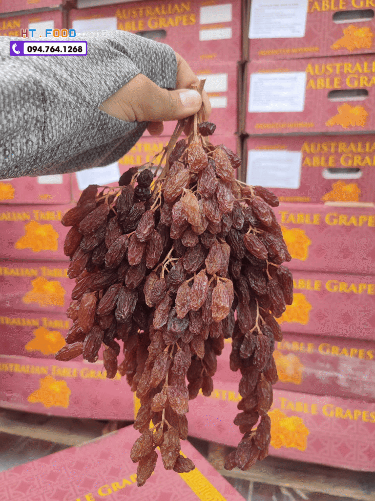 Nho khô nguyên cành Úc mua ở đâu uy tín, chất lượng và giá tốt? nho kho nguyen canh uc mua tai dau
